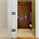 Wonderful In Prime North Location - Heaven For Extended Bucharest