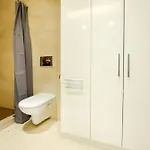 Wonderful In Prime North Location - Heaven For Extended * Bucarest