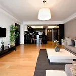 דירה Wonderful In Prime North Location - Heaven For Extended בוקרשט