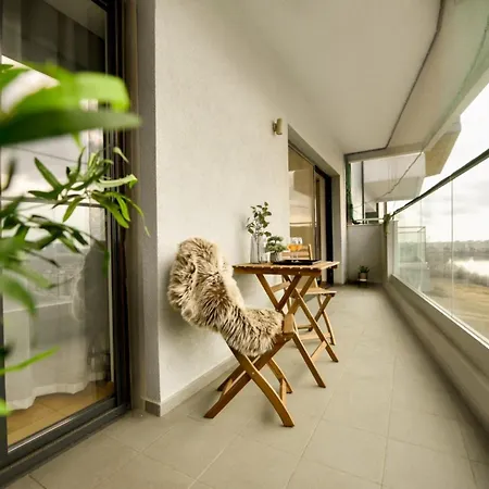 Wonderful In Prime North Location - Heaven For Extended