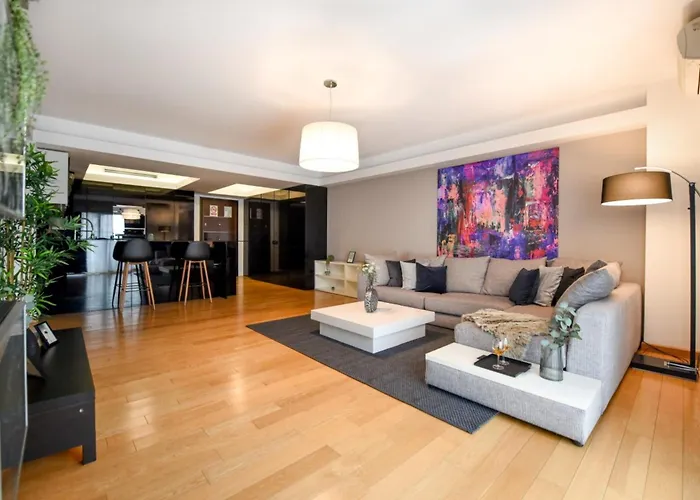 Wonderful In Prime North Location - Heaven For Extended